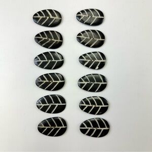 Espresso brown leaf buttons 12